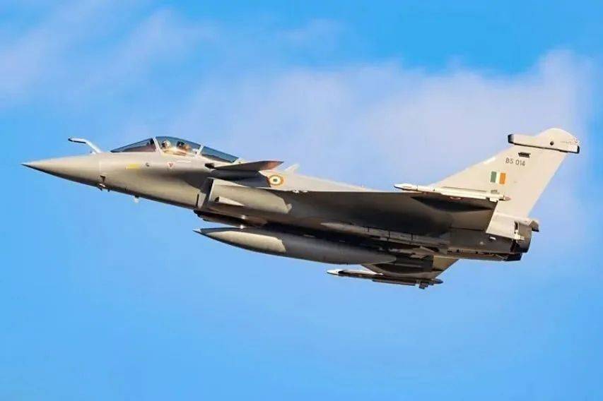 皇冠信用网在线申请_反转太突然！大批导弹袭击巴基斯坦皇冠信用网在线申请，印度6架战机被击落，不简单