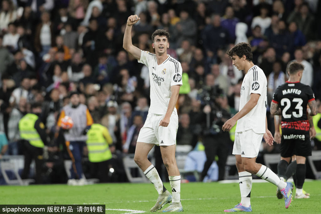 皇冠信用网代理如何申请_皇马2-0夜：姆巴佩双响！魔笛、安帅、巴斯克斯伯纳乌洒泪告别皇冠信用网代理如何申请，传奇落幕谁扛旗？