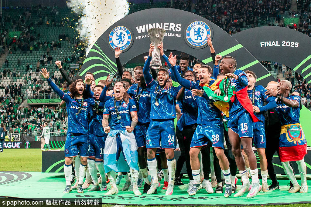 皇冠信用网庄家_欧战全满贯皇冠信用网庄家！欧协-桑乔建功帕尔默2助 切尔西4-1贝蒂斯夺冠