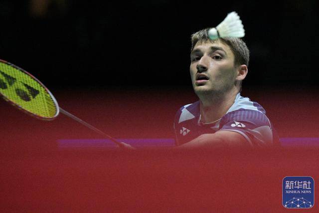 皇冠信用网会员注册_新加坡羽毛球公开赛：陆光祖晋级男单决赛