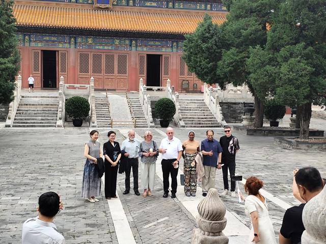 明尼苏达山猫联赛_巴基斯坦前总理特别助理：北京人是北京最大的财富