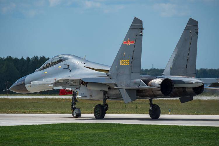 皇冠信用网需要押金吗_央视亲自曝光皇冠信用网需要押金吗，十几人推着歼-16发动机出镜，新太行早已脱胎换骨