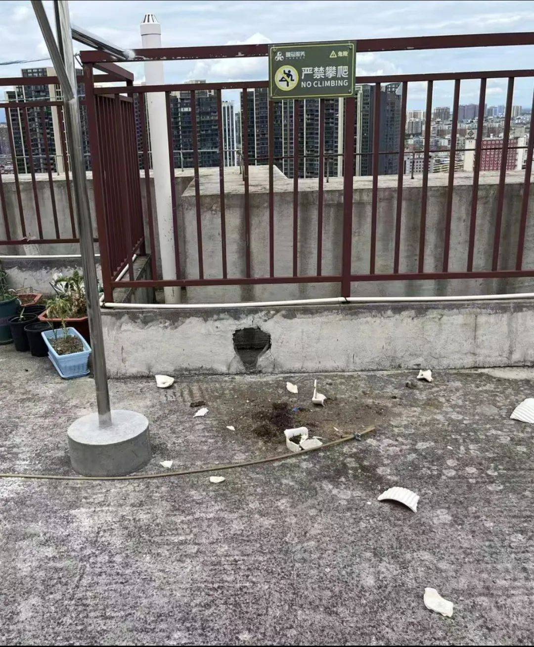 皇冠信用网代理流程_湖南衡阳29岁女子疑被男友施暴后从25楼跳下身亡 男友徐某此前还刺激说：“你放心皇冠信用网代理流程，她不会去死的”