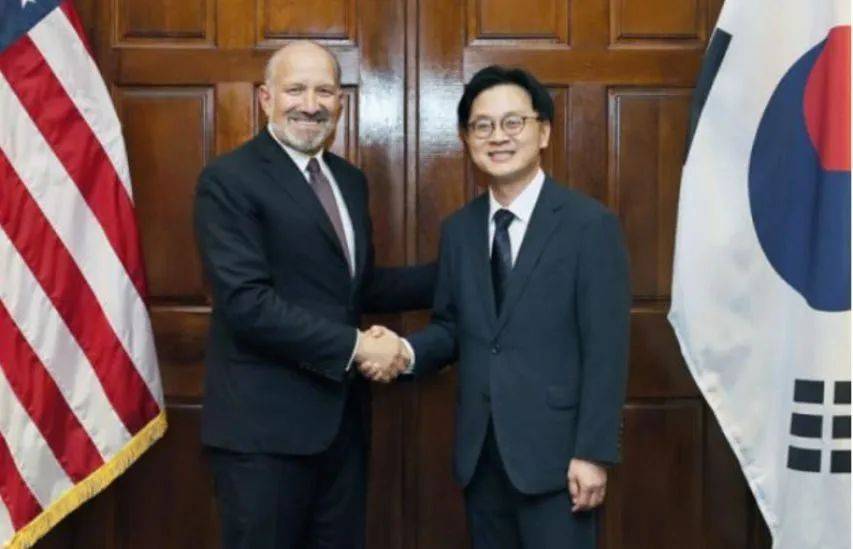 五大联赛冠军_选中国还是选美国？拒绝中方九三阅兵邀请后五大联赛冠军，李在明转头将连访两国，野心暴露无疑！