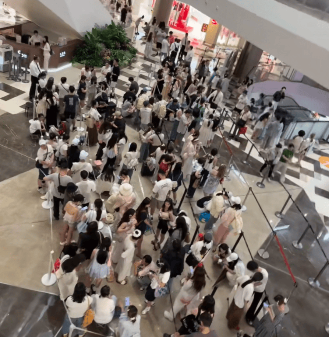 皇冠信用網代理申请_开业第一天就闭店！人多到崩溃皇冠信用網代理申请，排队超8小时，品牌道歉，补偿方案公布！