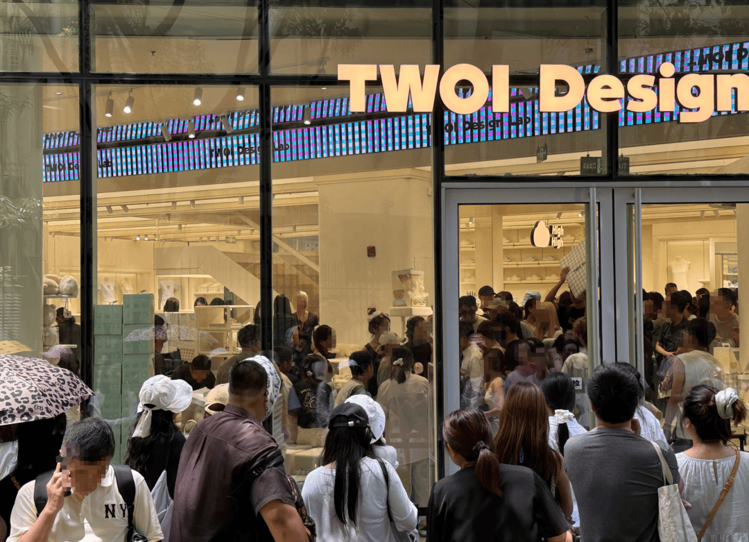 皇冠信用網代理申请_开业第一天就闭店！人多到崩溃皇冠信用網代理申请，排队超8小时，品牌道歉，补偿方案公布！