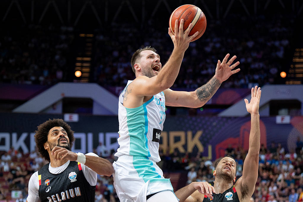 巴斯蒂亚vs甘冈_欧洲杯综述：东契奇三双终获首胜 字母哥复出高效28+8