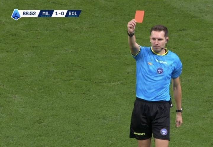 门兴格拉德巴赫vs 云达不萊梅_米兰遭多处争议判罚：普利西奇被拉倒+恩昆库两连倒地未判点