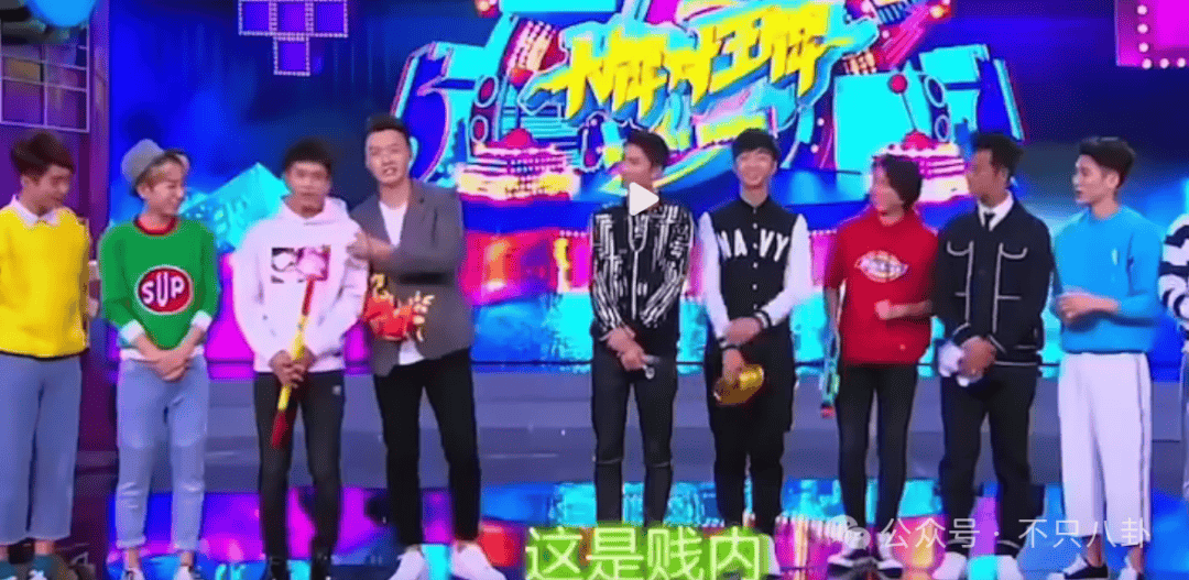 NBA篮球返水_他俩没分手但被拍到吵架了NBA篮球返水，吵得很凶......