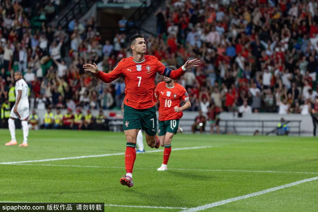 皇冠信用盘注册开户_世预赛-C罗双响独享射手王索博绝平 葡萄牙2-2匈牙利