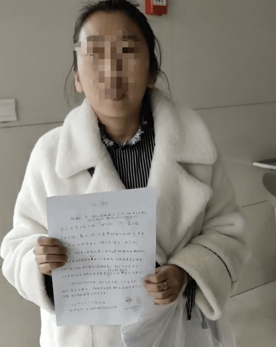 皇冠信用网足球代理_银行大厅里的“业务员”皇冠信用网足球代理，让57名储户的上千万元养老钱打水漂