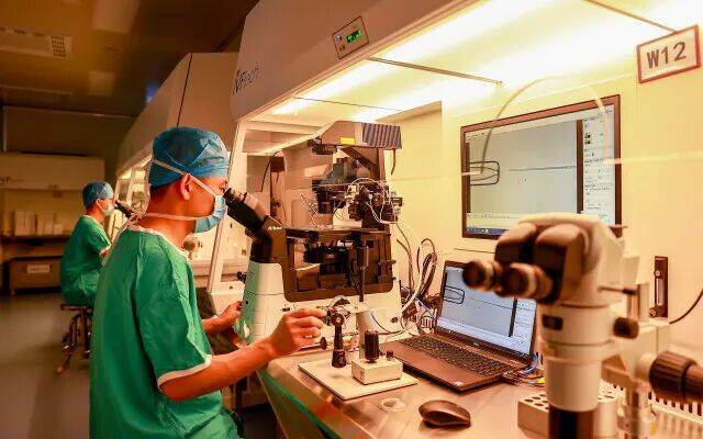 世界杯亚洲区预选赛_一婴儿出生就15岁世界杯亚洲区预选赛！被称为“最老婴儿”