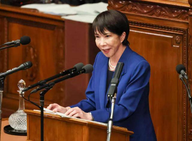 皇冠信用网会员_和中方通话后皇冠信用网会员，特朗普打给日本，高市挂断电话后，一个字不愿多说