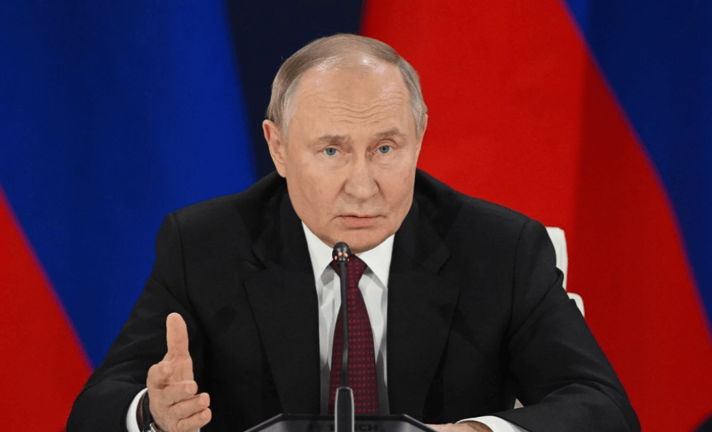 皇冠信用網登3代理_特朗普说一不二皇冠信用網登3代理，绝不让欧洲上桌，英国首相紧急致电无果，貌似准备要对俄罗斯让步？