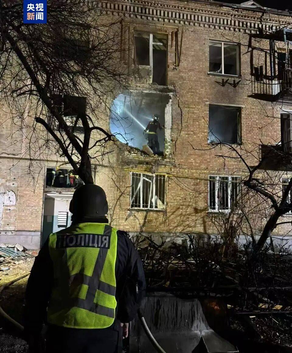 皇冠信用登123出租_俄乌皇冠信用登123出租，突发！泽连斯基：俄发射约36枚导弹近600架无人机，致乌3人死亡