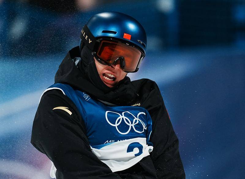 皇冠信用网会员开户_中国队首枚奖牌皇冠信用网会员开户!米兰冬奥单板滑雪男子大跳台 苏翊鸣摘铜