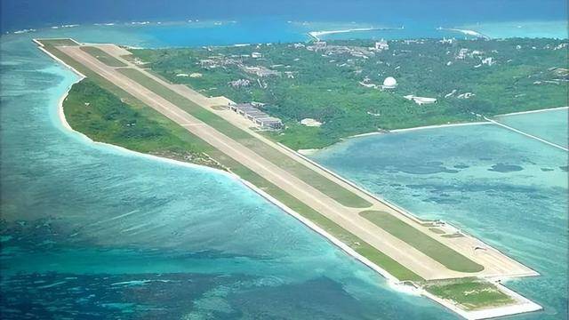 皇冠足球比分
_菲律宾女议员强登我岛礁皇冠足球比分
,低空俯视心凉了一大截,20多艘舰艇全包围